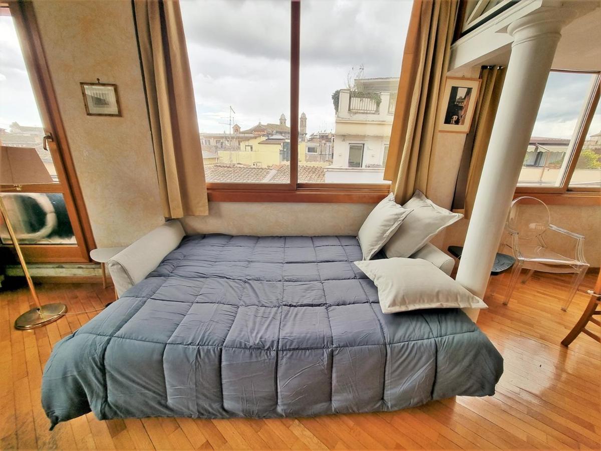 Amazing Panoramic Artist'S Loft Spanish Steps Rome Luaran gambar
